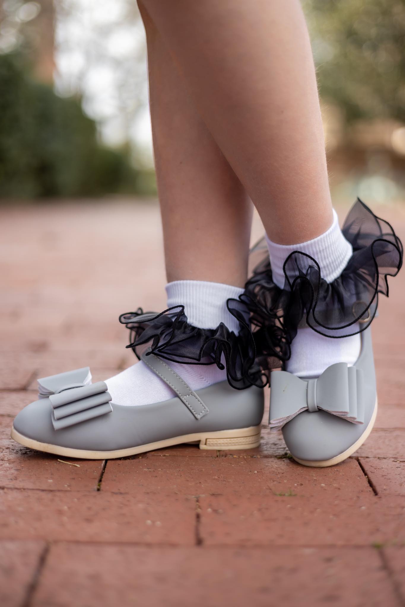 [Gray] Bow Shoes