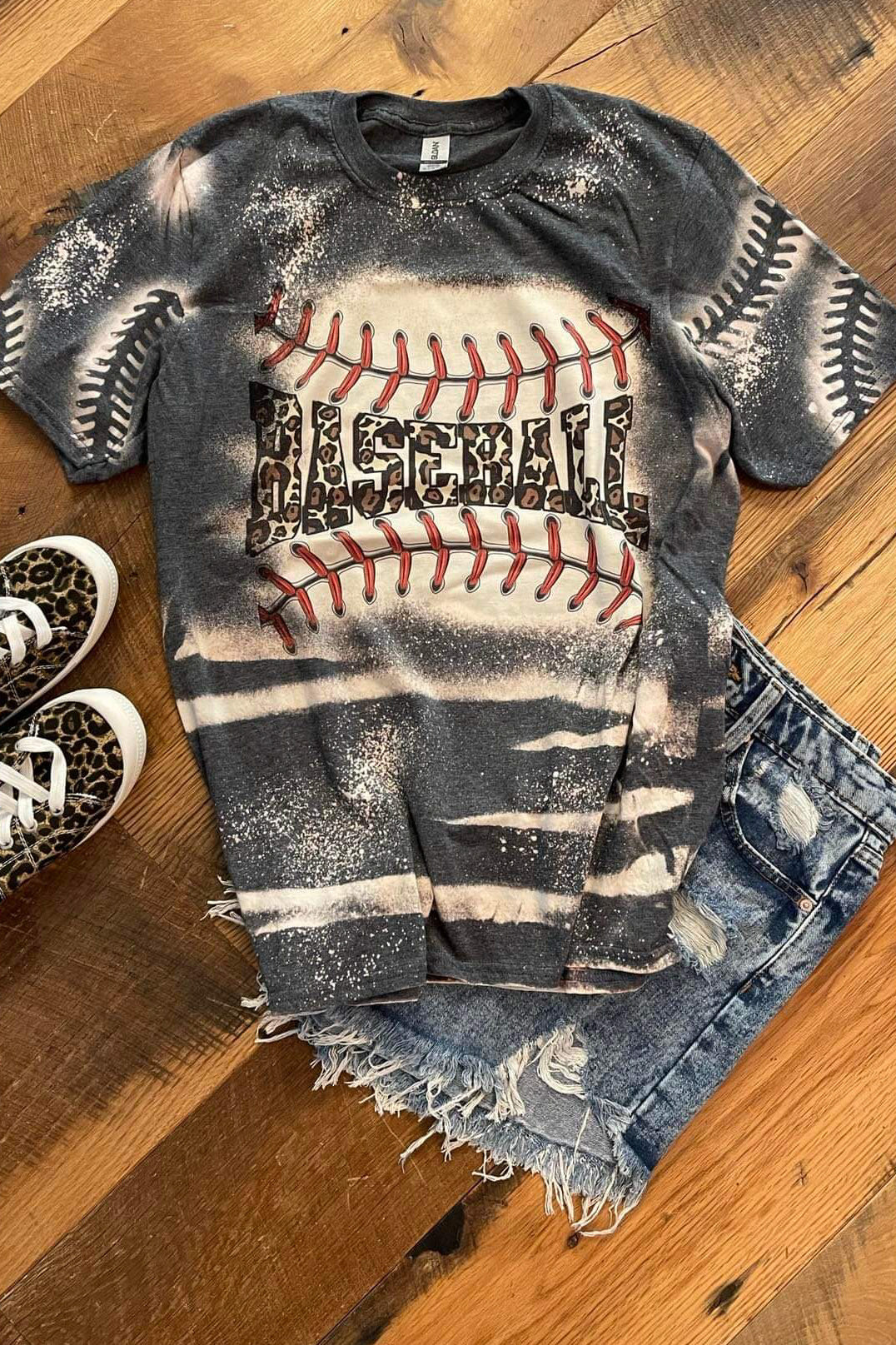 [Baseball Laces] Bleached Tee Shirt