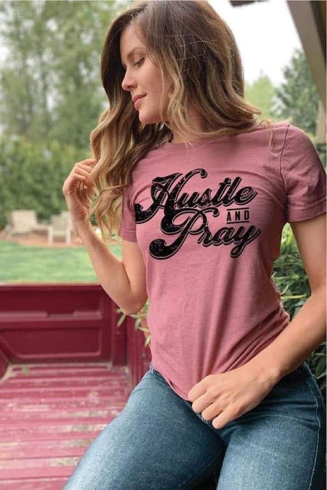 [Hustle and Pray] Tee Shirt