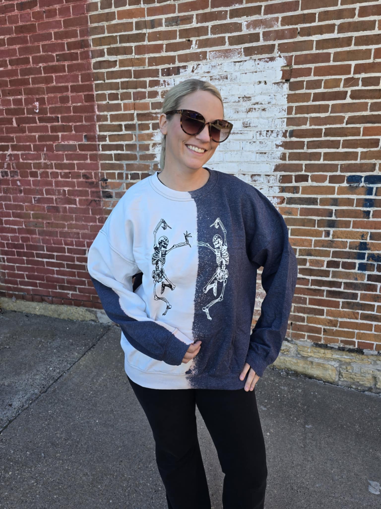 [The Skelly Dance] Crew Sweatshirt