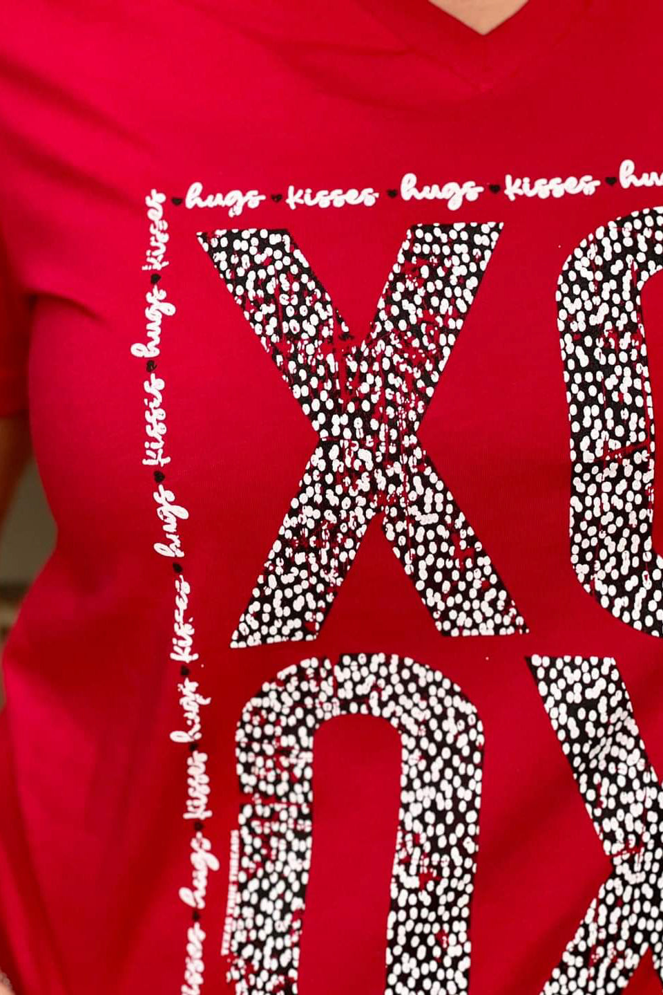 [Hugs XOXO Kisses] Tee Shirt