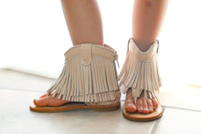 Load image into Gallery viewer, [Sand] Fringe Sandals
