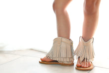 Load image into Gallery viewer, [Sand] Fringe Sandals
