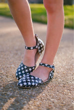 Load image into Gallery viewer, [B+W Stars] Open Ballet Flats
