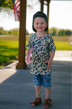 Load image into Gallery viewer, [Camo] Raglan
