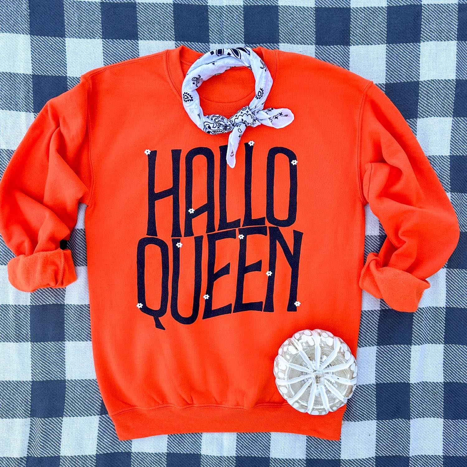 [Hallo Queen] Crew Sweatshirt