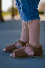 Load image into Gallery viewer, [Weathered Brown] Peep Toe Sandals
