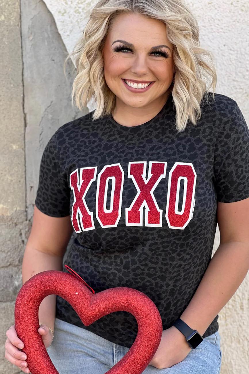 [XOXO] Leopard Tee Shirt w/ Glitter