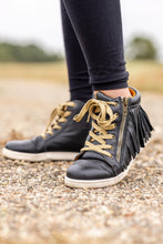 Load image into Gallery viewer, [Black] Fringe High Top Tennies
