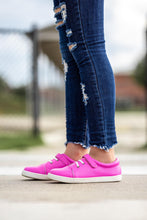 Load image into Gallery viewer, [Magenta] Low Top Tennies
