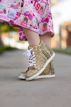 Load image into Gallery viewer, [Gold Glitter] Fringe High Top Tennies
