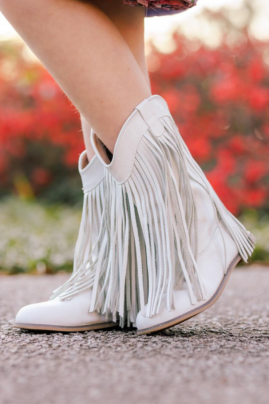 [White] Fringe Cowboy Boots