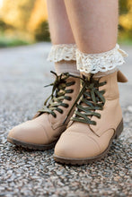 Load image into Gallery viewer, [Olive] Shoe Strings
