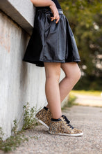 Load image into Gallery viewer, [Cheetah + Glitter] Fringe Tennies
