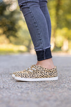 Load image into Gallery viewer, Cheetah Dot [Low Top] Tennies
