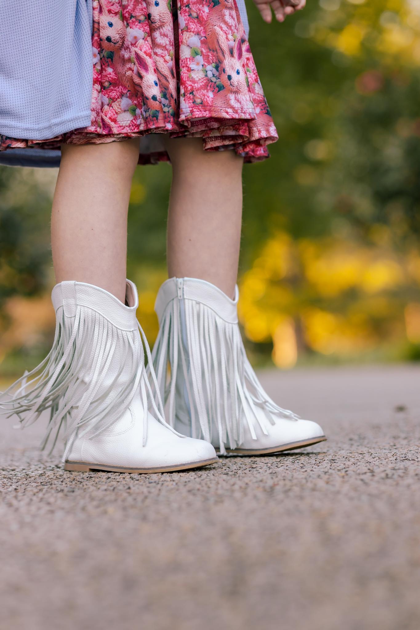 [White] Fringe Cowboy Boots