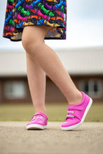 Load image into Gallery viewer, [Magenta] Low Top Tennies
