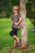 Load image into Gallery viewer, [Black] Nova Sandals
