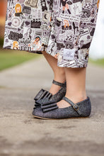 Load image into Gallery viewer, [Black Diamond] NEW Bow Shoes
