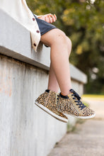 Load image into Gallery viewer, [Cheetah + Glitter] Fringe Tennies
