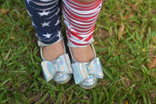 Load image into Gallery viewer, [Holographic + Iridescent] Bow Shoes
