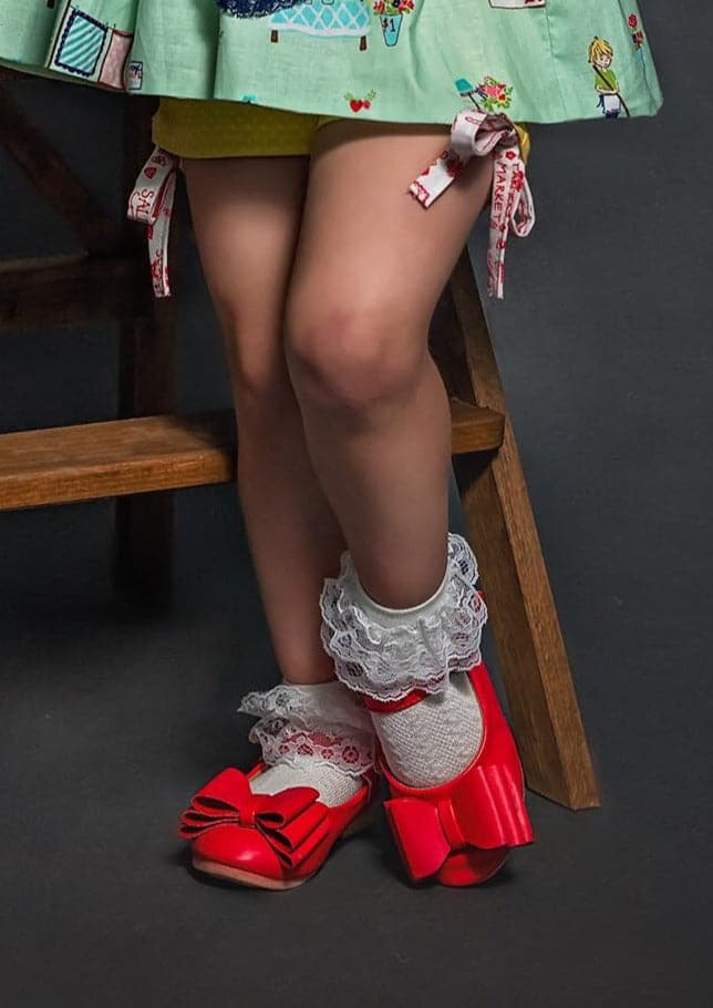 [White] Vintage Lace Trim] Ankle Socks w/ Ruffles