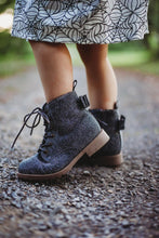Load image into Gallery viewer, [Charcoal Haze] Boots
