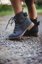 Load image into Gallery viewer, [Charcoal Haze] Boots
