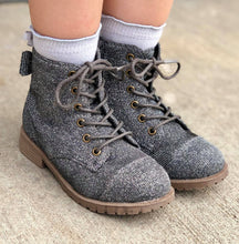 Load image into Gallery viewer, [Charcoal Haze] Boots
