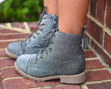 Load image into Gallery viewer, [Charcoal Haze] Boots
