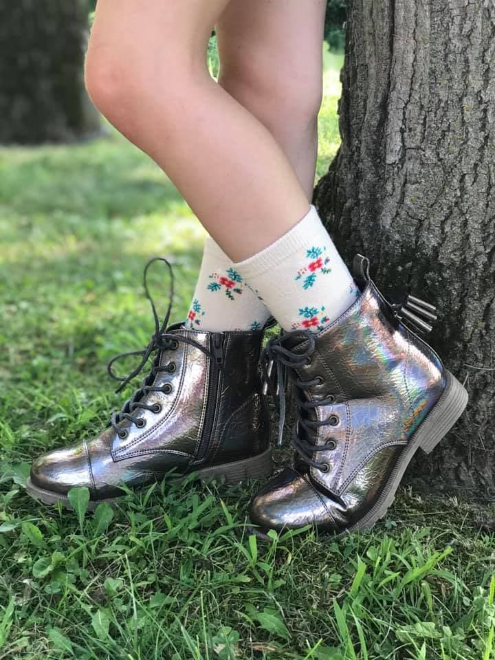 [Holographic Brown] Boots