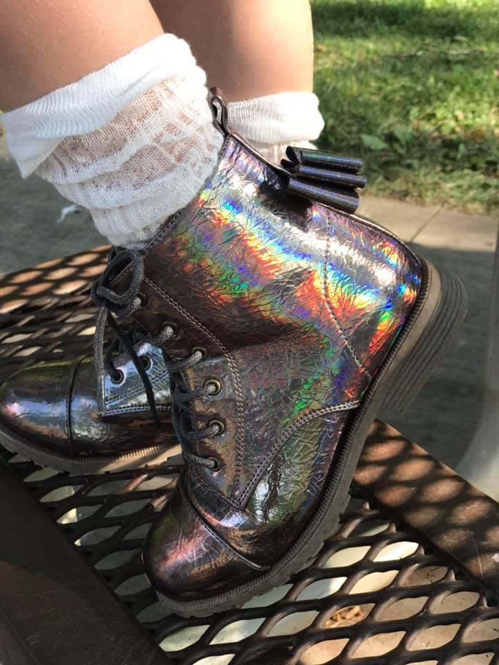 [Holographic Brown] Boots