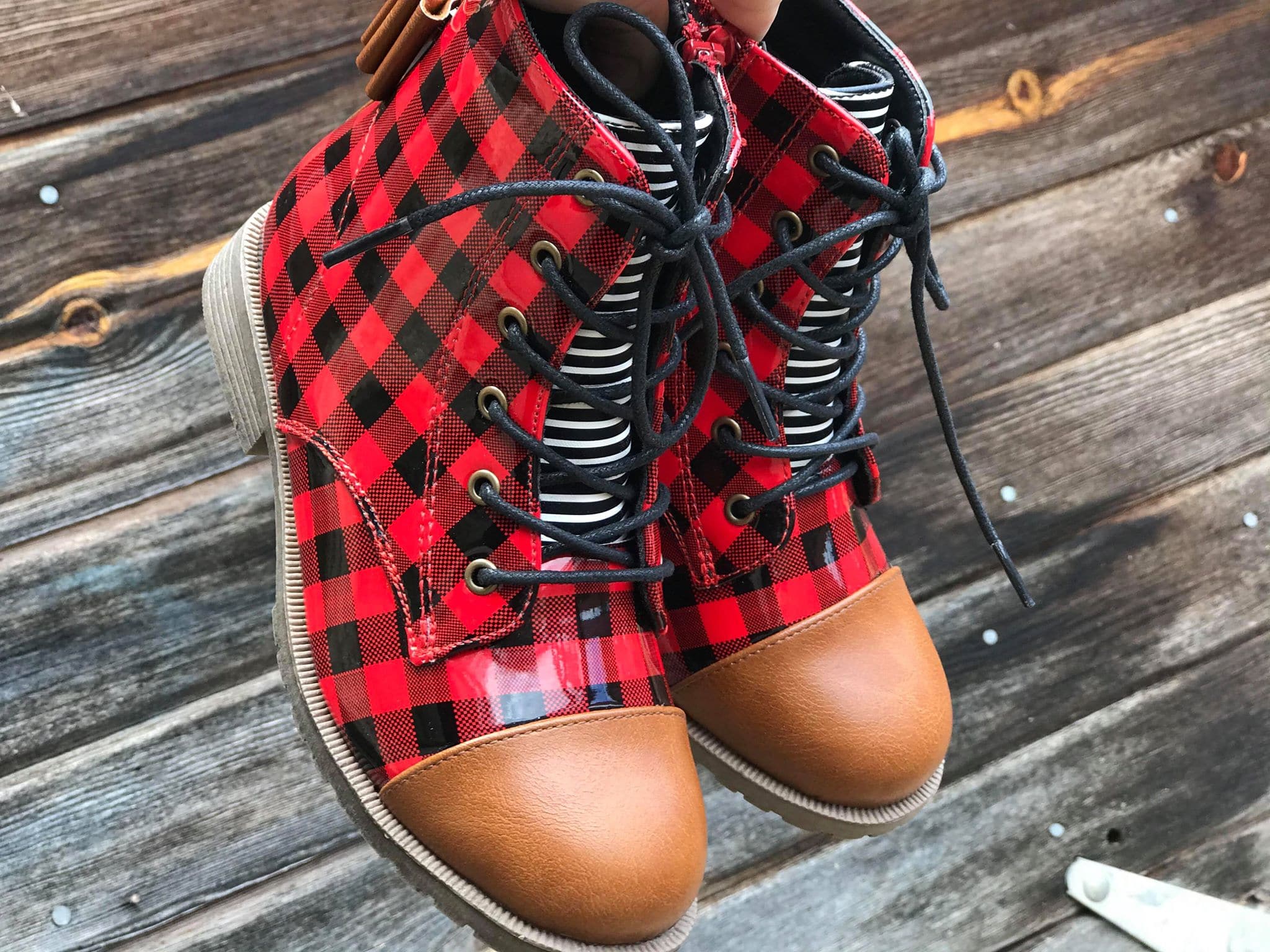 [Buffalo Plaid + Camel] Boots