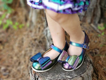 Load image into Gallery viewer, [Rainbow Peacock] Bow Shoes
