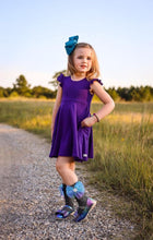 Load image into Gallery viewer, [Rainbow Peacock] Bow Shoes
