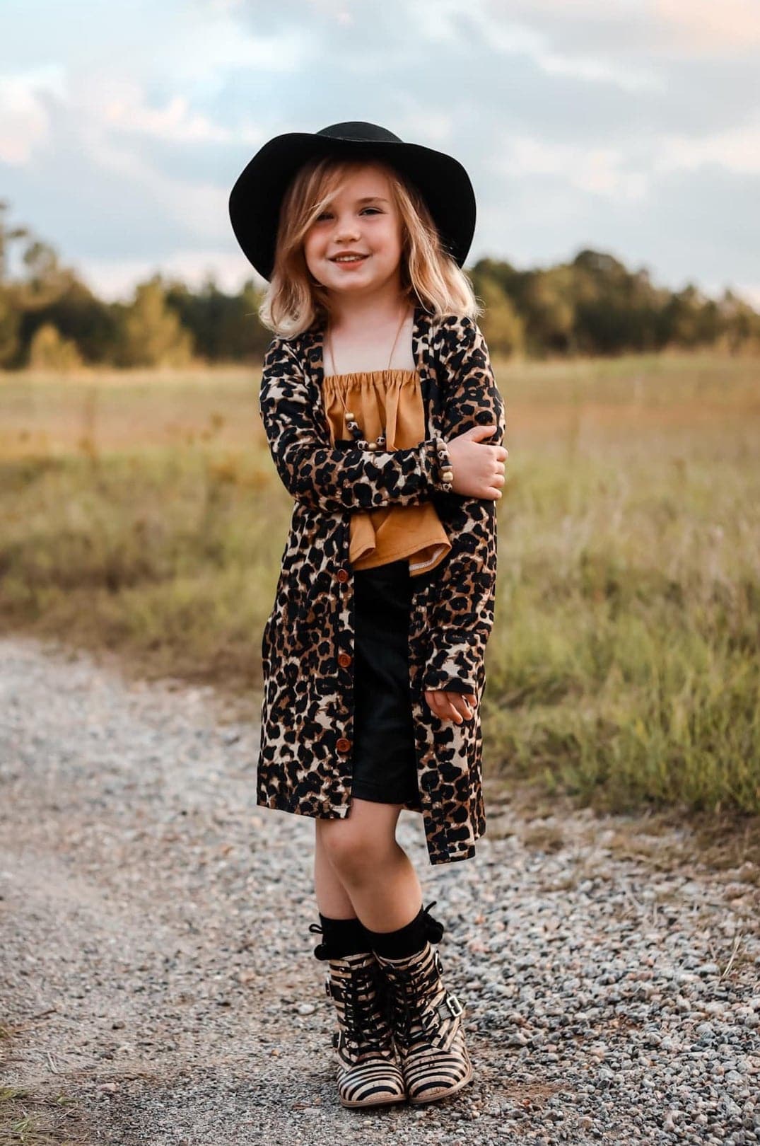 [Black w/ Pom Poms] Tall Socks