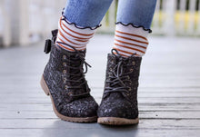 Load image into Gallery viewer, [Black Glitter Crochet] Boots
