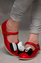 Load image into Gallery viewer, [Red, White + Black] Bow Shoes
