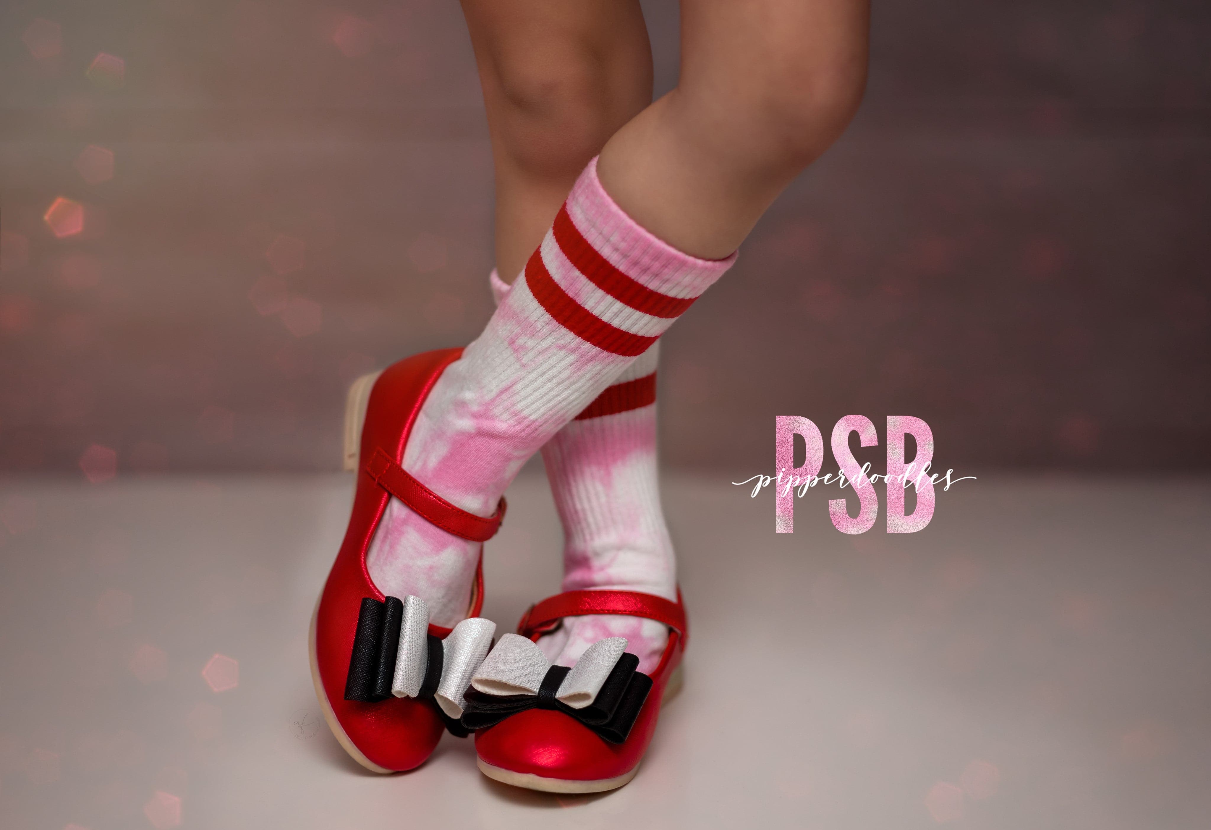 [Red, White + Black] Bow Shoes