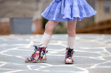 Load image into Gallery viewer, [Floral Black Matte] Boots
