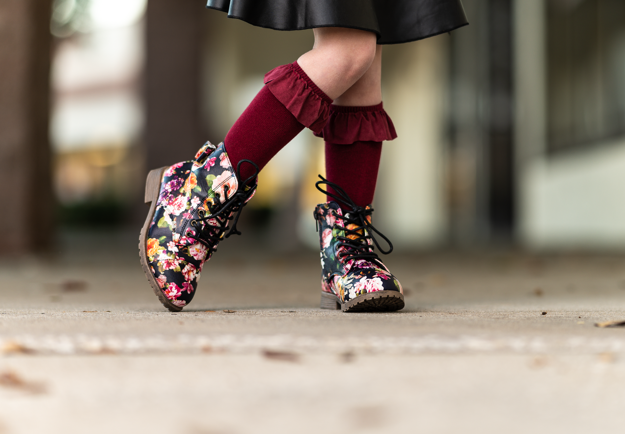 [Floral Black Matte] Boots