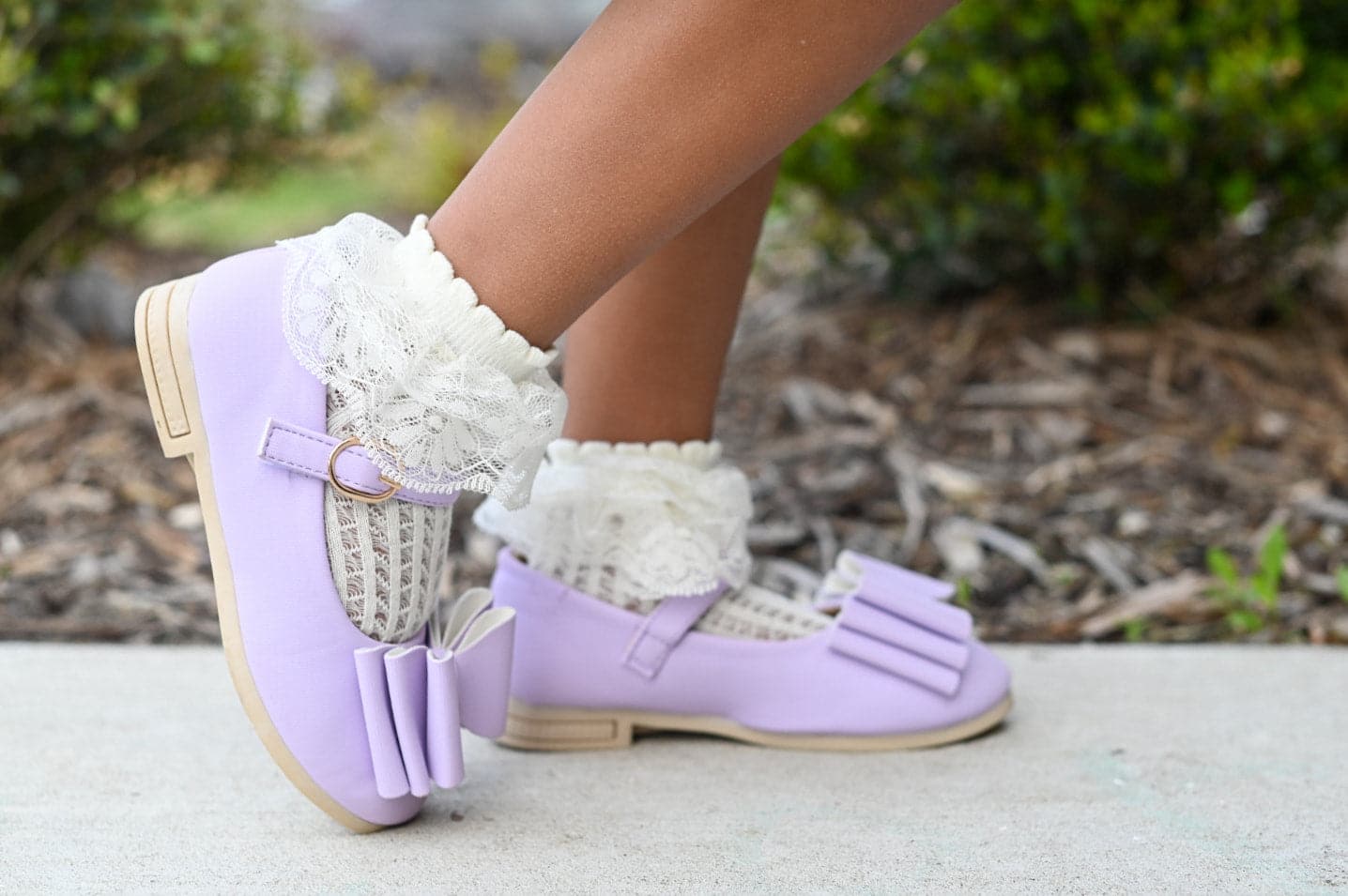 [White] Vintage Lace Trim] Ankle Socks w/ Ruffles