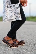 Load image into Gallery viewer, [Leopard 2.0] Bow Shoes Toddler Sizes
