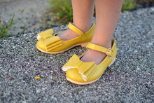 Load image into Gallery viewer, [Original Yellow] Bow Shoes

