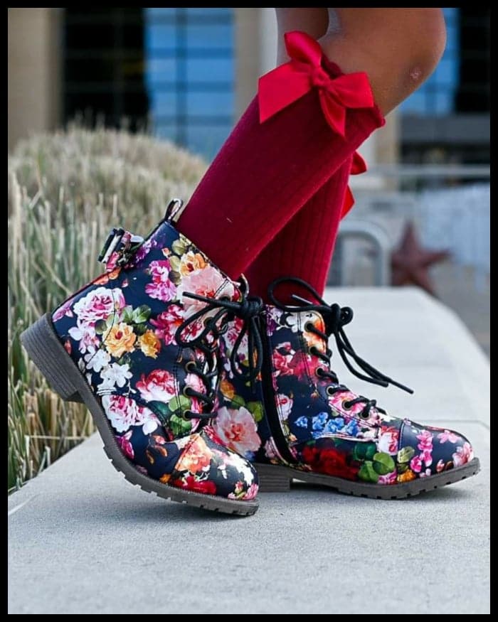 [Floral Black Matte] Boots