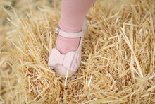 Load image into Gallery viewer, [Blush Sand] Bow Shoes
