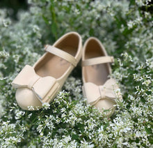 Load image into Gallery viewer, [Almond] Bow Shoes

