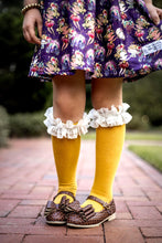 Load image into Gallery viewer, [Brown Basket Weave] Bow Shoes
