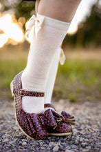 Load image into Gallery viewer, [Brown Basket Weave] Bow Shoes
