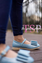 Load image into Gallery viewer, [Light Blue Shimmer] Bow Shoes
